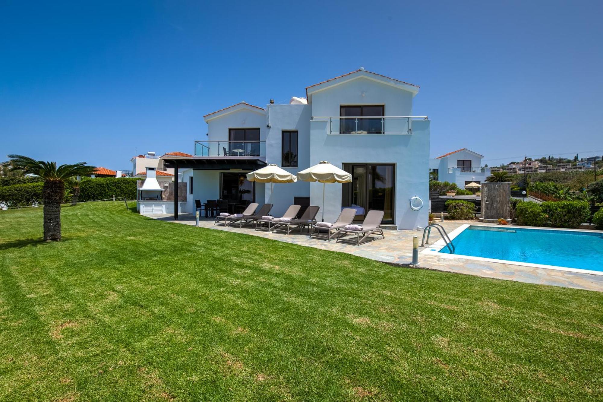 Platzia Beach Villas Paphos Ngoại thất bức ảnh