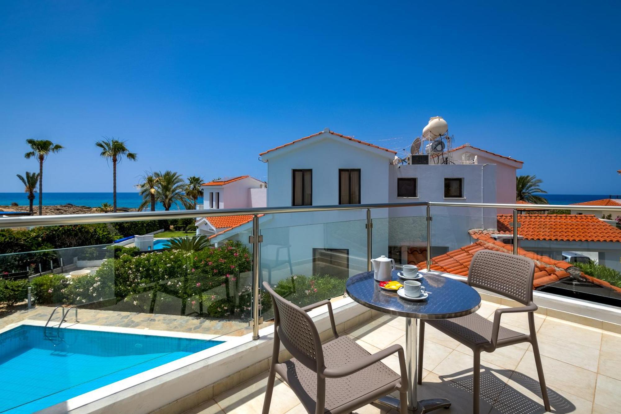 Platzia Beach Villas Paphos Ngoại thất bức ảnh