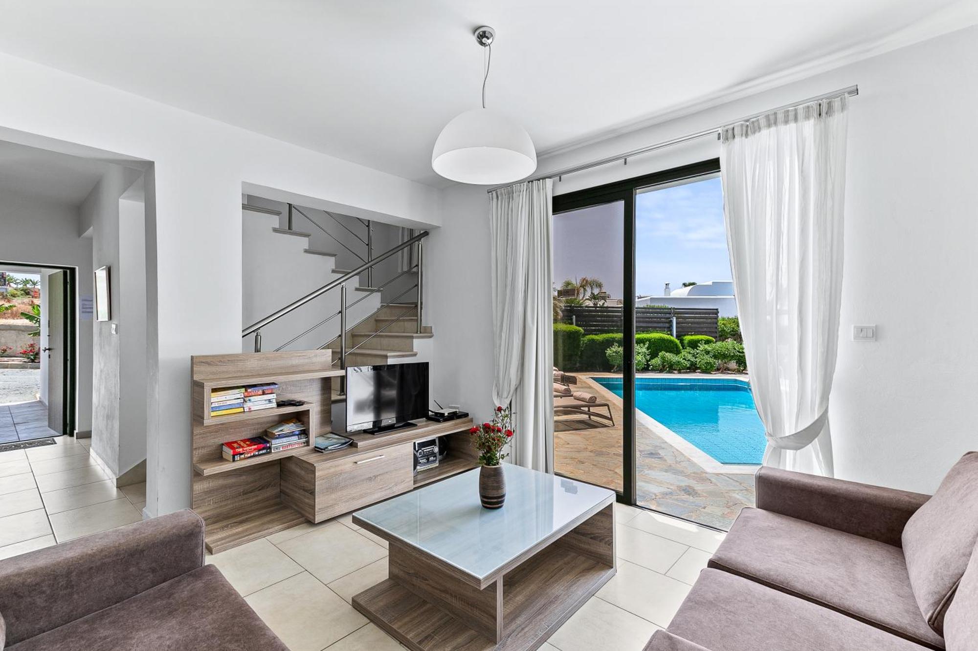 Platzia Beach Villas Paphos Ngoại thất bức ảnh
