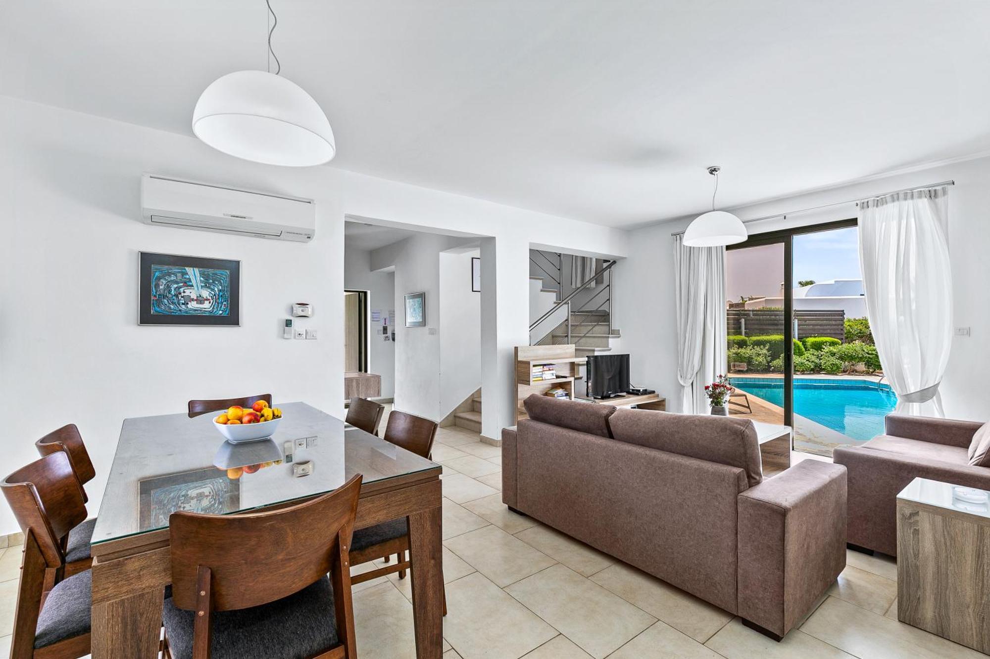 Platzia Beach Villas Paphos Ngoại thất bức ảnh