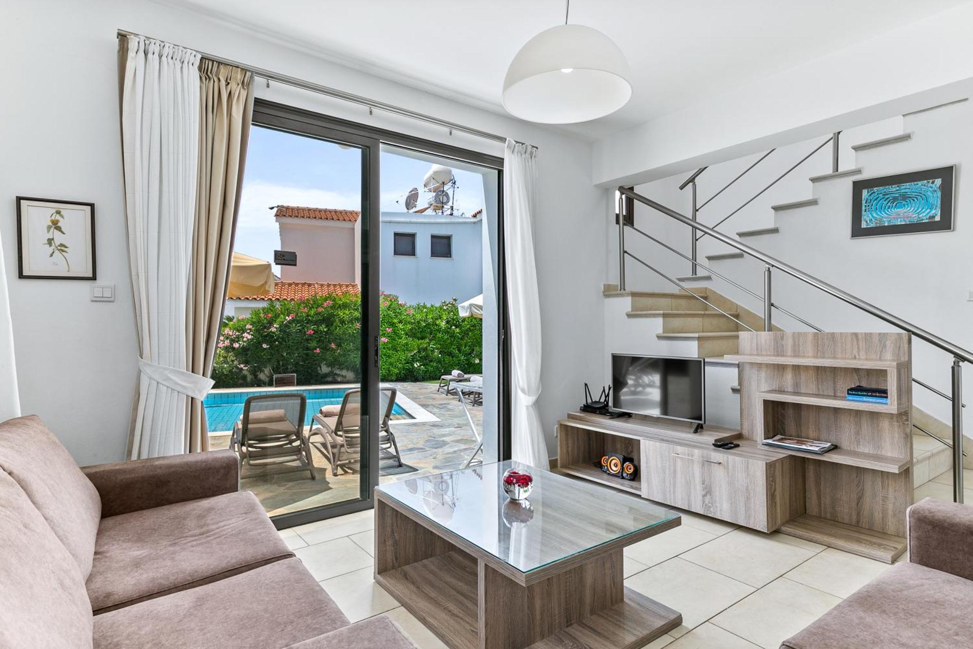 Platzia Beach Villas Paphos Ngoại thất bức ảnh